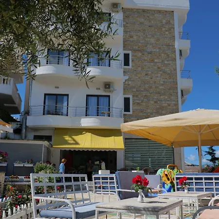El Mare 3*